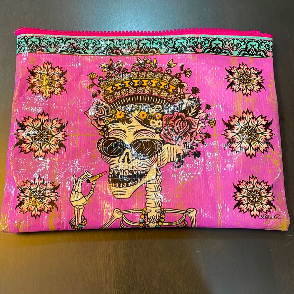 Cosmetic bag